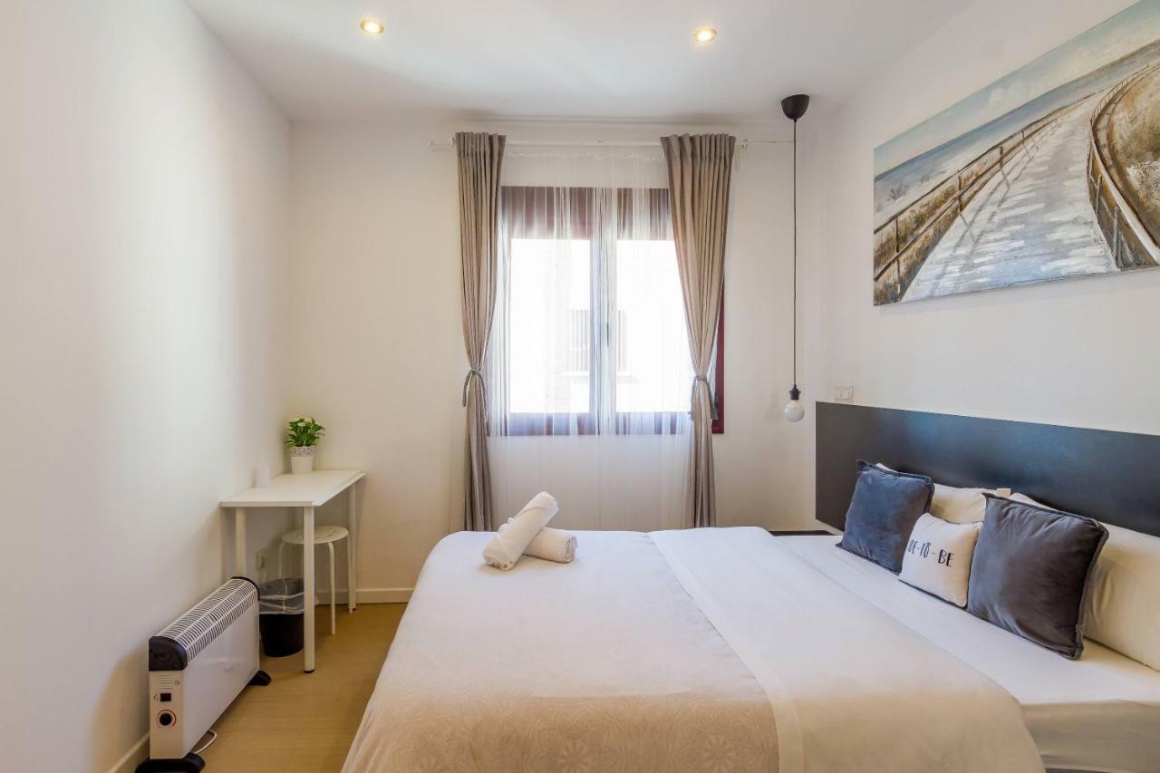 Ayz Javier Cabrini - Auto Check-In Property マドリード エクステリア 写真